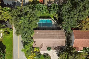 7501 Red Bay Pl, Coral Springs, FL 33065 - Photo 25