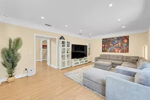 7501 Red Bay Pl, Coral Springs, FL 33065 - Photo 9