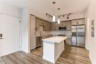 8894 NW 44th St Unit, Sunrise, FL 33351 - Photo 5