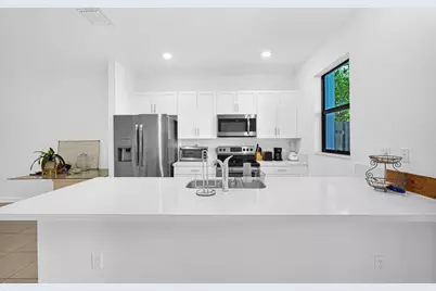 1901 SW 5th Court, Fort Lauderdale, FL 33312 - Photo 5