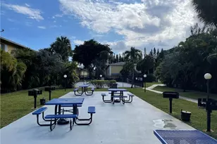 550 SE 2nd Ave, Deerfield Beach, FL 33441 - Photo 3