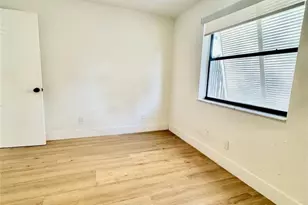 11245 NW 14th Ct, Pembroke Pines, FL 33026 - Photo 13