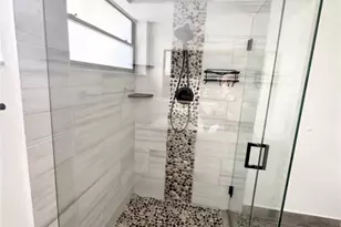 11245 NW 14th Ct, Pembroke Pines, FL 33026 - Photo 11