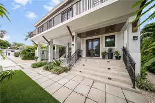 239 W Seaview Dr, Duck Key, FL 33050 - Photo 1