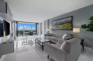 3625 N Country Club Dr Unit, Miami, FL 33180 - Photo 5