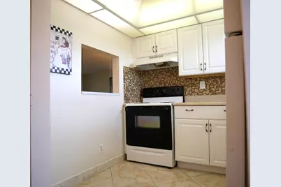 8901 Sunrise Lakes Boulevard #307, Sunrise, FL 33322 - Photo 5