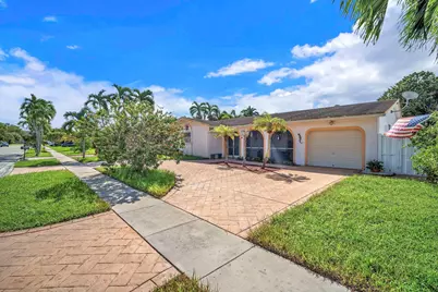 7950 NW 8th Court, Margate, FL 33063 - Photo 5