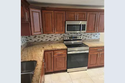 626 NE 195th Street #626, Miami, FL 33179 - Photo 1