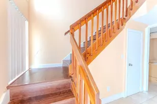 626 NE 195th St, Miami, FL 33179 - Photo 11