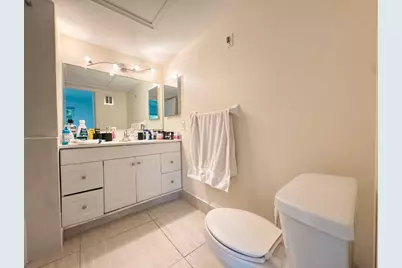 136 NE 19th Court #216F, Wilton Manors, FL 33305 - Photo 13