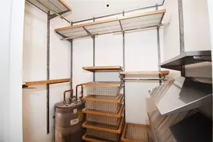 900 NE 26th St, Fort Lauderdale, FL 33305 - Photo 7