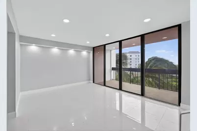 2400 Presidential Way #505, West Palm Beach, FL 33401 - Photo 9