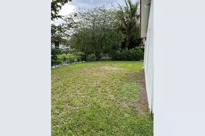 8952 NW 25th Court, Coral Springs, FL 33065 - Photo 43