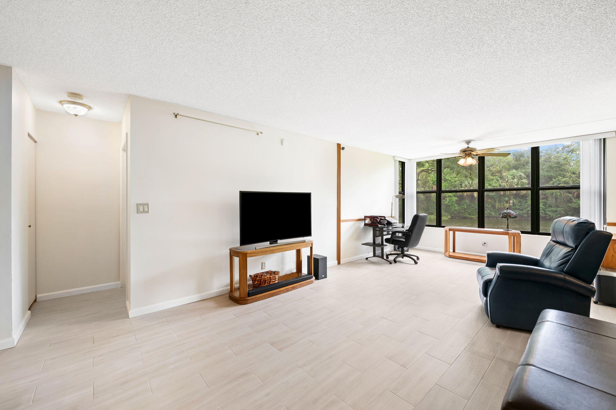 2908 Carambola Circle #101-b main architectural view