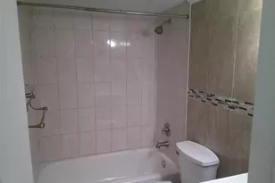 3199 Foxcroft Rd, Miramar, FL 33025 - Photo 9