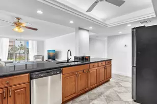 1150 Hillsboro Mile, Pompano Beach, FL 33062 - Photo 7