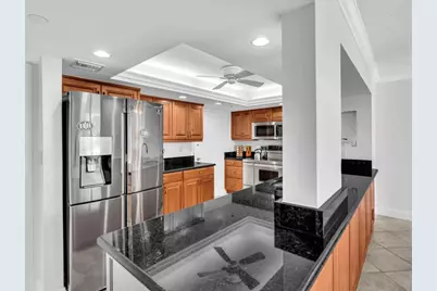 1150 Hillsboro Mile #204, Pompano Beach, FL 33062 - Photo 11