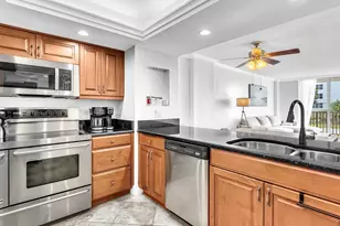 1150 Hillsboro Mile, Pompano Beach, FL 33062 - Photo 5