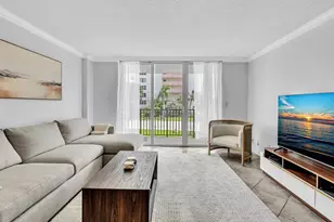 1150 Hillsboro Mile, Pompano Beach, FL 33062 - Photo 17