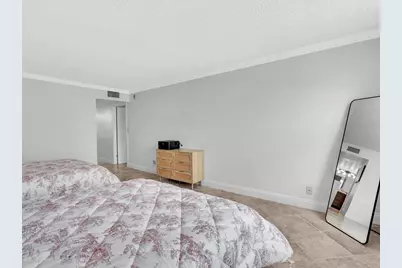 1150 Hillsboro Mile #204, Pompano Beach, FL 33062 - Photo 35