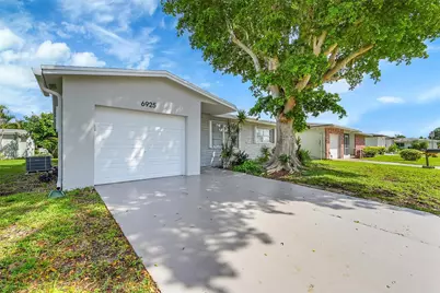 6925 NW 11th Street, Margate, FL 33063 - Photo 5