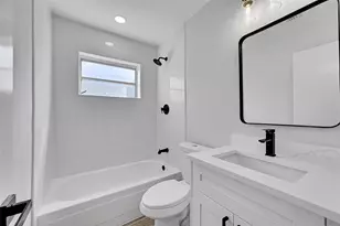 6925 NW 11th St, Margate, FL 33063 - Photo 27