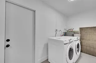 6925 NW 11th St, Margate, FL 33063 - Photo 31