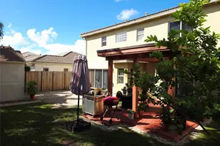 21053 SW 88th Pl, Cutler Bay, FL 33189 - Photo 7