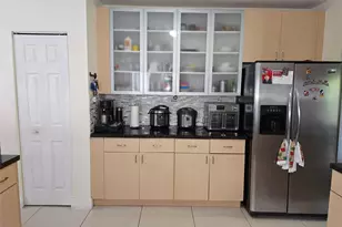 21053 SW 88th Pl, Cutler Bay, FL 33189 - Photo 17