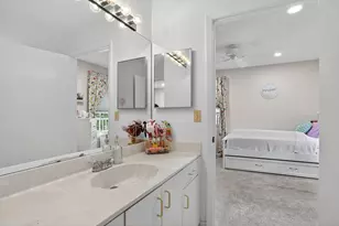 11461 Lakeview Dr, Coral Springs, FL 33071 - Photo 23