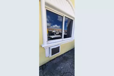 2324 NW 30th Court #2324, Oakland Park, FL 33311 - Photo 11