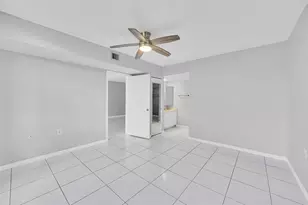 1713 Whitehall Dr, Davie, FL 33324 - Photo 23