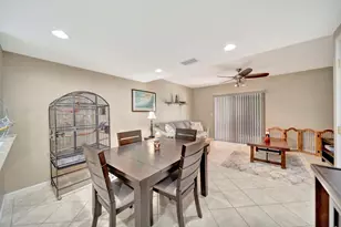 2635 NE 15th St, Pompano Beach, FL 33062 - Photo 13