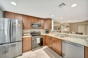 2635 NE 15th St, Pompano Beach, FL 33062 - Photo 7