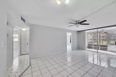 2901 Sunrise Lakes Drive #101, Sunrise, FL 33322 - Photo 7