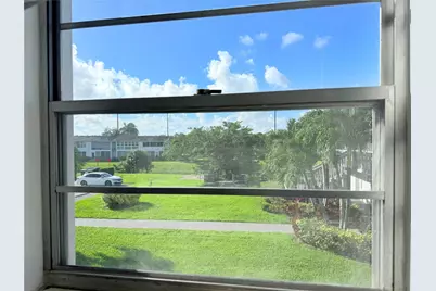 204 Oakridge M #204, Deerfield Beach, FL 33442 - Photo 9