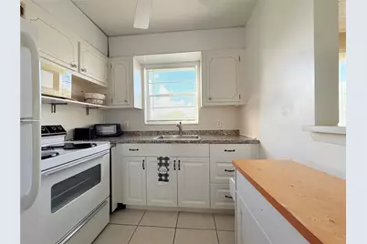 204 Oakridge M #204, Deerfield Beach, FL 33442 - Photo 5
