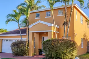 9462 NW 52nd Pl, Sunrise, FL 33351 - Photo 3