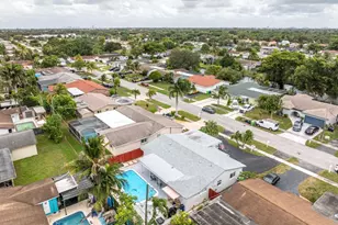 9511 NW 21st Manor, Sunrise, FL 33322 - Photo 9