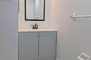 3111 Oakland Shores Dr, Oakland Park, FL 33309 - Photo 7