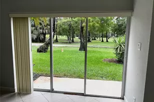 8149 Lagos De Campo Blvd, Fort Lauderdale, FL 33321 - Photo 9