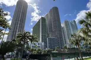 1750 N Bayshore Dr, Miami, FL 33132 - Photo 25