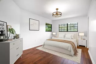 927 NE 199th St, Miami, FL 33179 - Photo 7