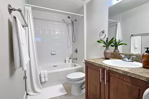 7940 N Nob Hill Rd, Tamarac, FL 33321 - Photo 5