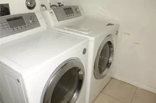 958 NW 127th Ave, Coral Springs, FL 33071 - Photo 29