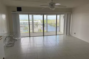 1537 E Hillsboro Blvd, Deerfield Beach, FL 33441 - Photo 9