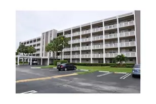 1075 Riverside Dr, Coral Springs, FL 33071 - Photo 5