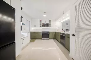 620 Tennis Club Dr, Fort Lauderdale, FL 33311 - Photo 5