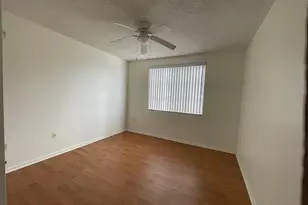 8010 N Nob Hill Rd, Tamarac, FL 33321 - Photo 9