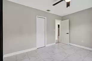 40 NW 68th St, Miami, FL 33150 - Photo 11